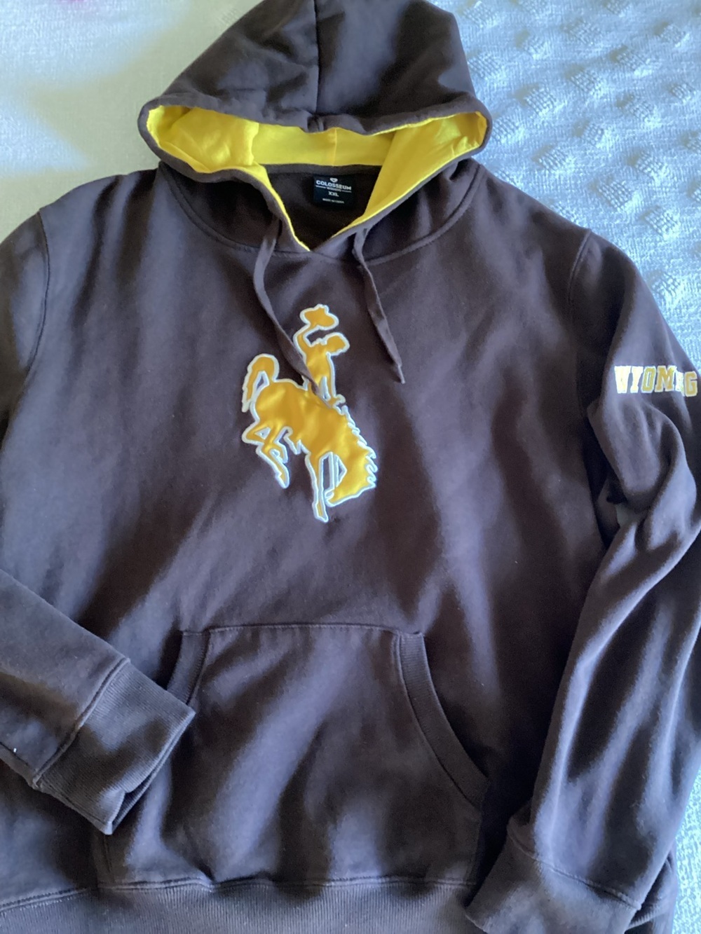 Colosseum Women's Wyoming Cowboys Promo Hoodie XX Large Brown
